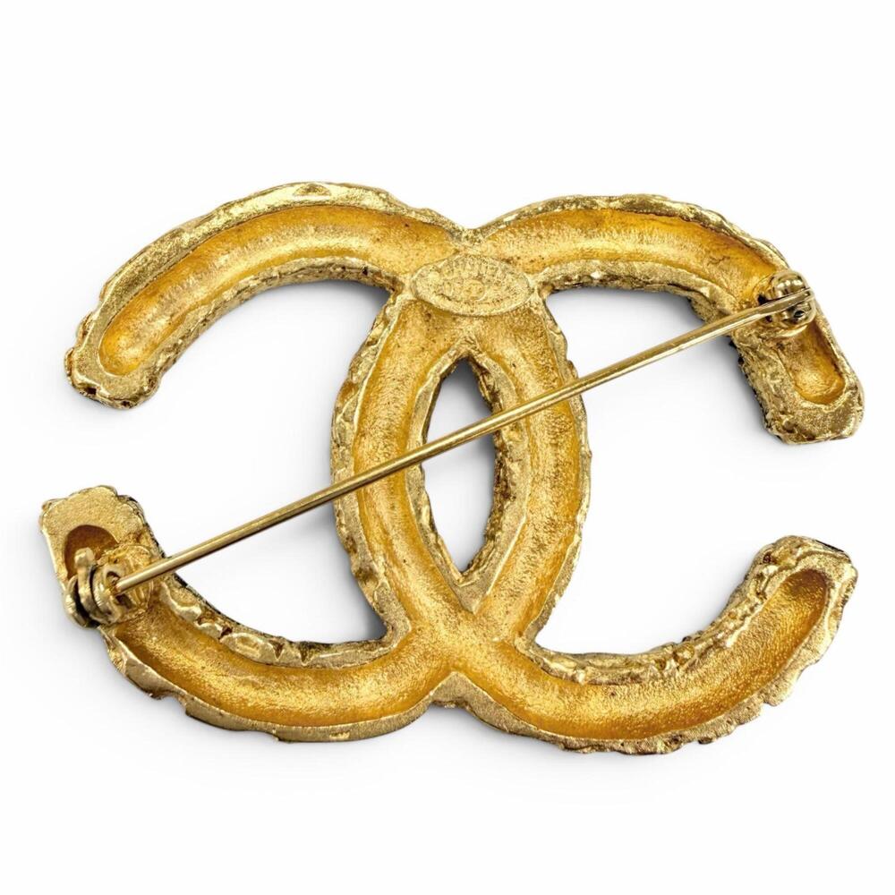 CHANEL Authentic Vintage Gold Logo Brooch - Picture 3 of 6